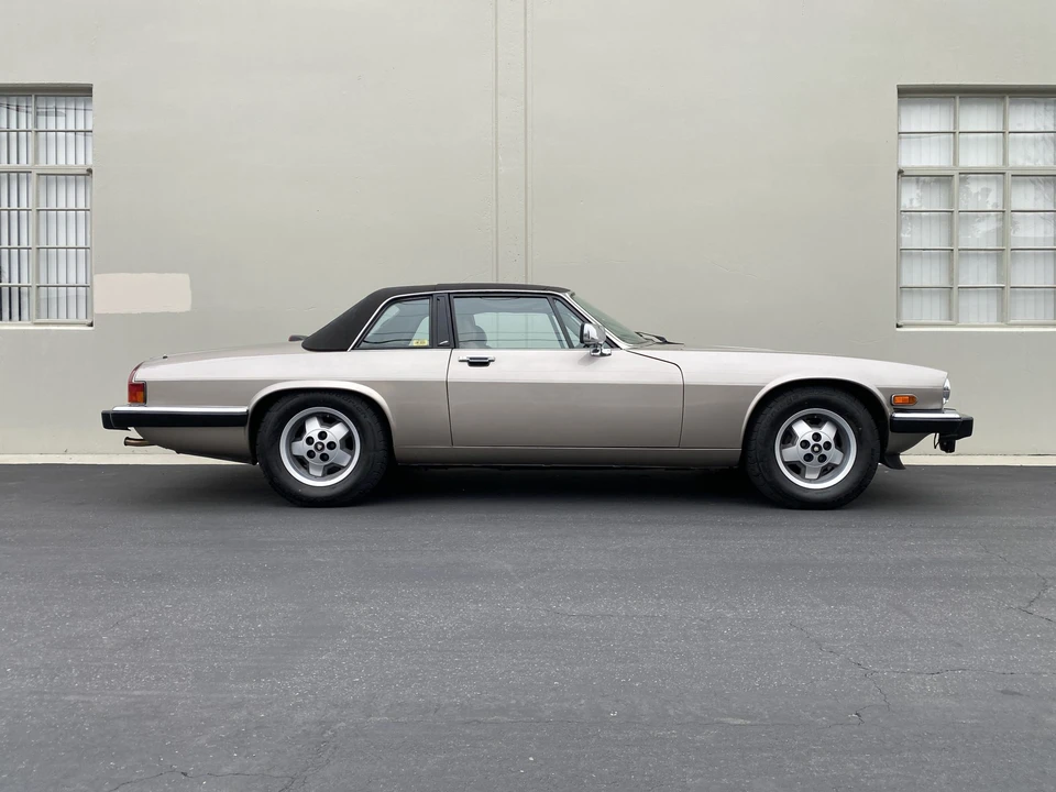 1988 Jaguar XJS Convertible - Image 13 of 31