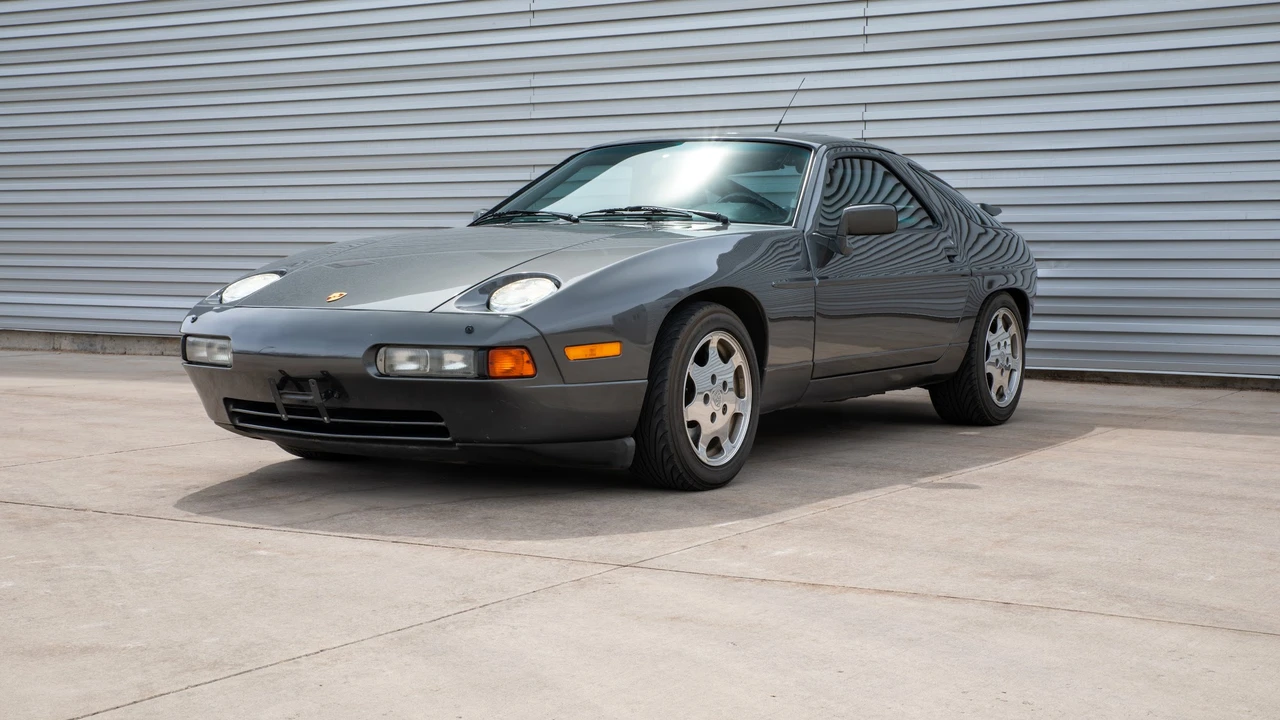 1989 Porsche 928 GT - Image 2 of 31