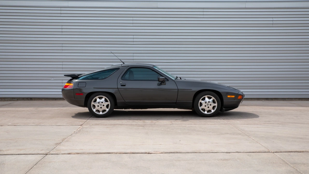 1989 Porsche 928 GT - Image 7 of 31