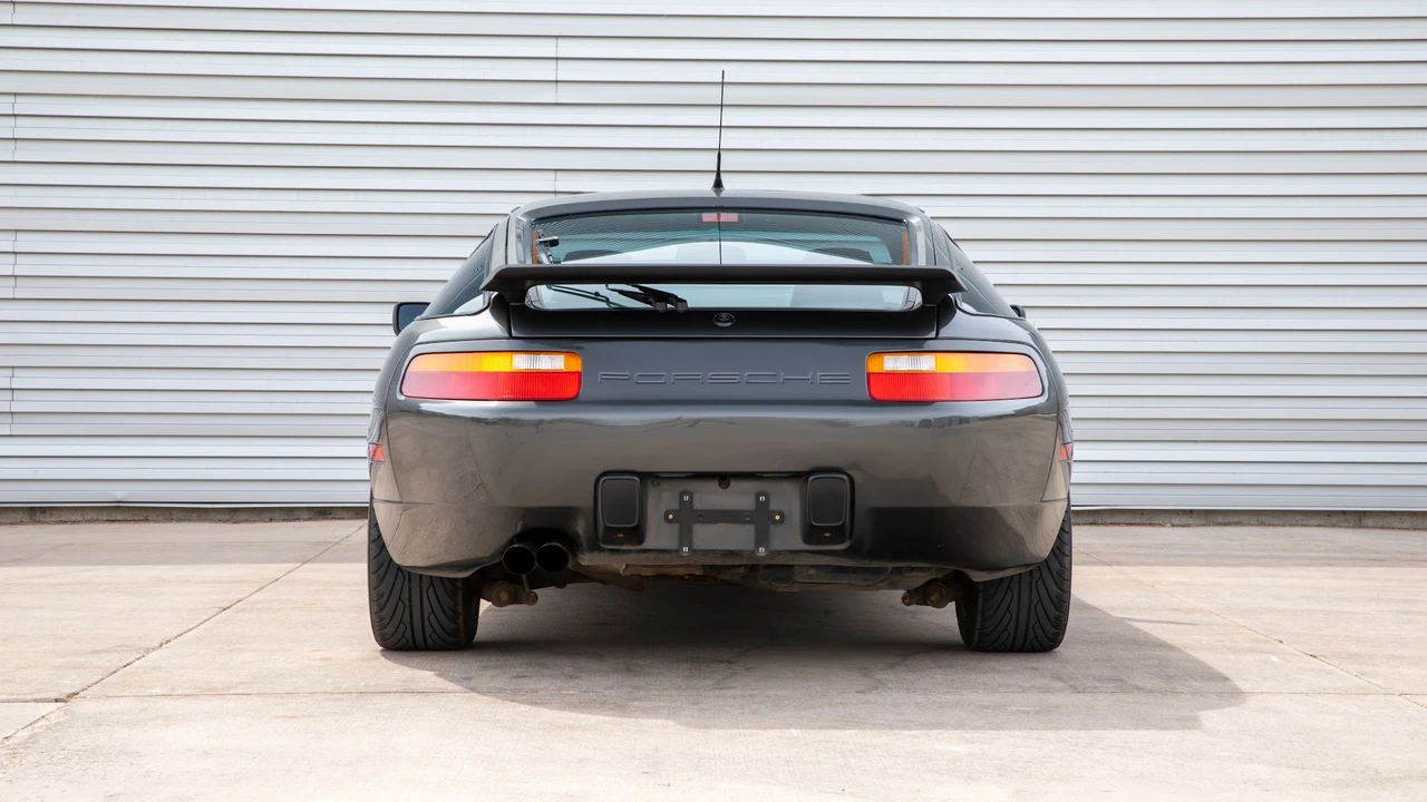 1989 Porsche 928 GT - Image 9 of 31