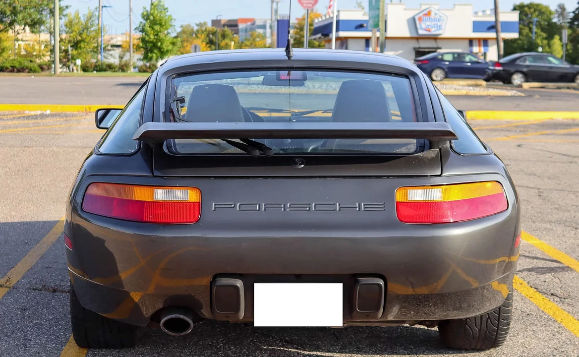 1989 Porsche 928 S4 - Image 4 of 6