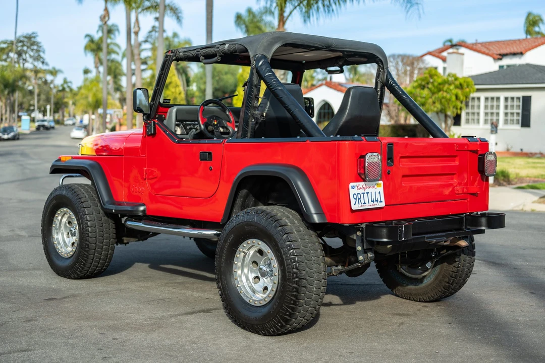 1990 Jeep YJ Wrangler - Image 7 of 31