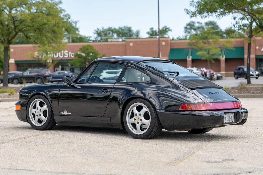 1990 Porsche 964 Carrera 4 - Image 9 of 31