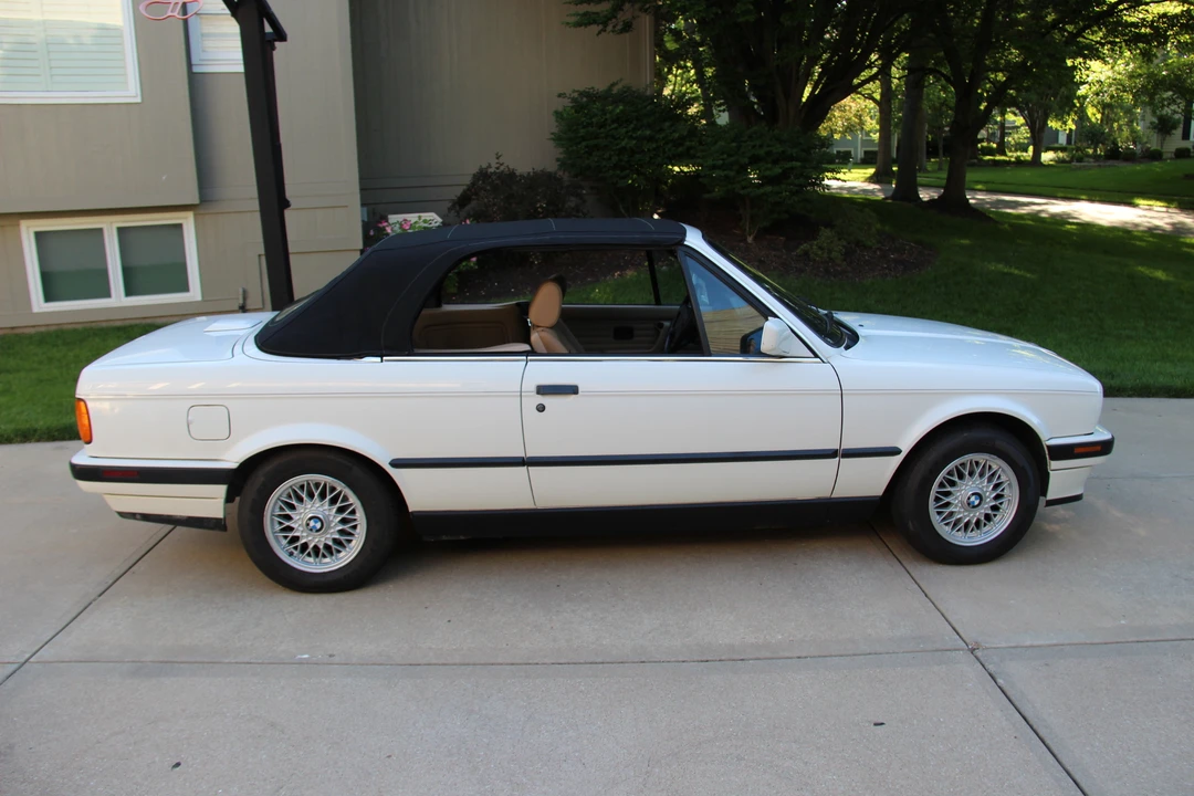 1991 BMW E30 3 Series - Image 10 of 31