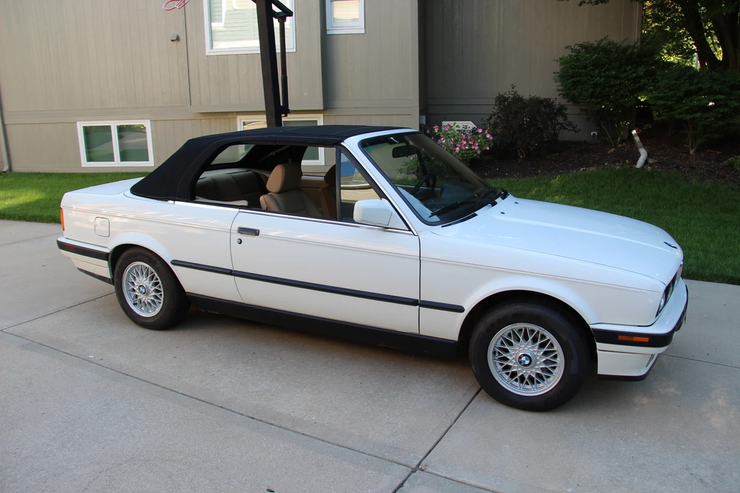 1991 BMW E30 3 Series - Image 11 of 31