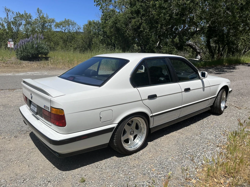 1991 BMW E34 M5 - Image 8 of 31
