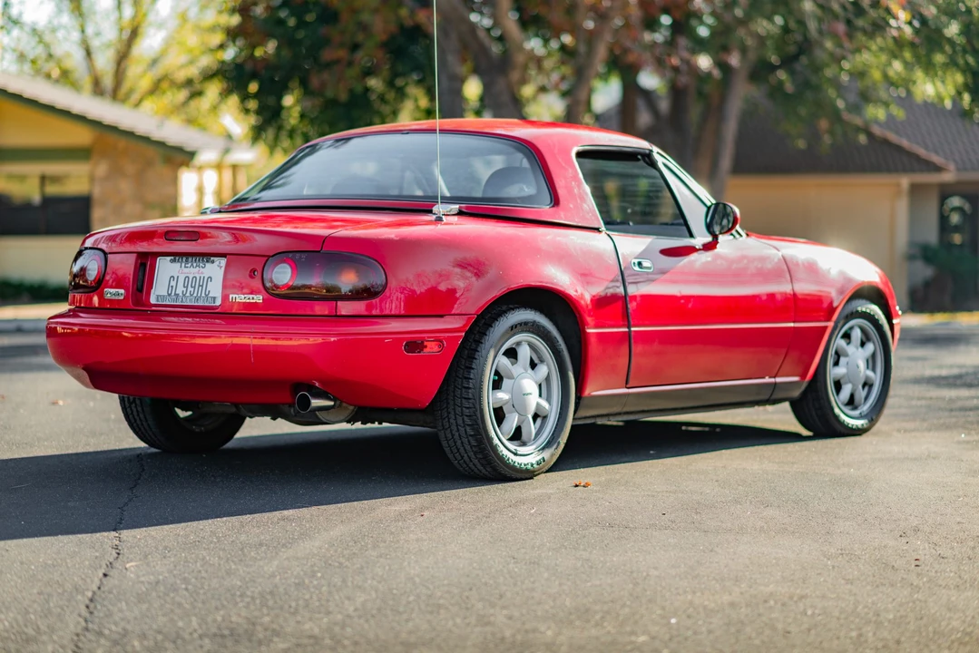 1991 Mazda NA MX-5 Miata - Image 9 of 31