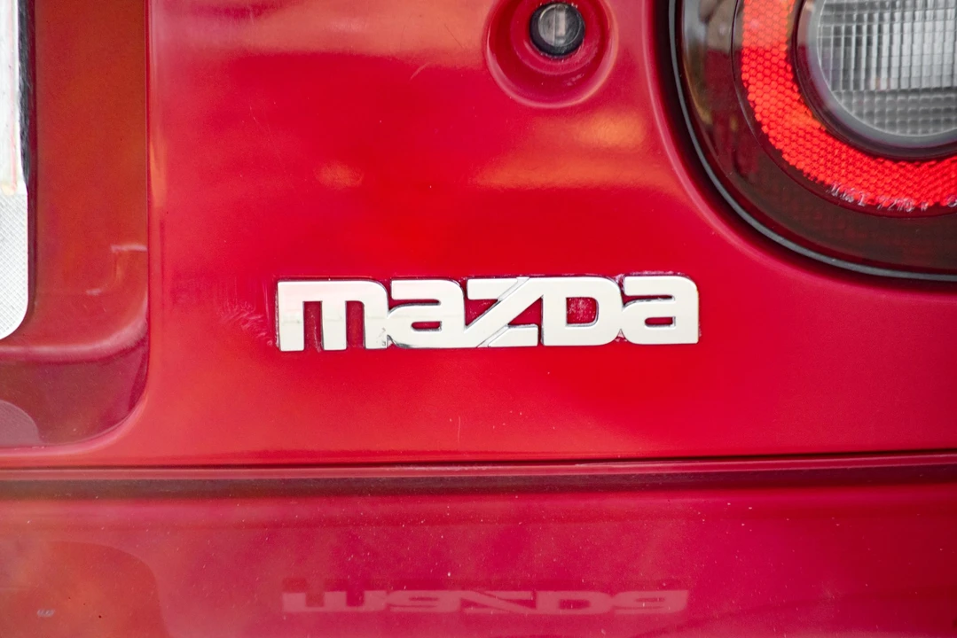 1991 Mazda NA MX-5 Miata - Image 26 of 31