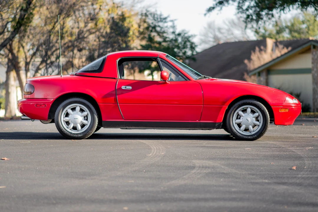 1991 Mazda NA MX-5 Miata - Image 8 of 31
