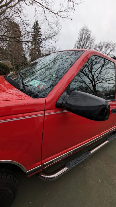 1995 GMC Suburban 8th Gen - Image 25 of 31