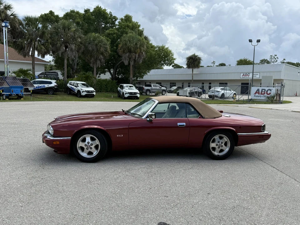 1995 Jaguar XJS Convertible - Image 5 of 31