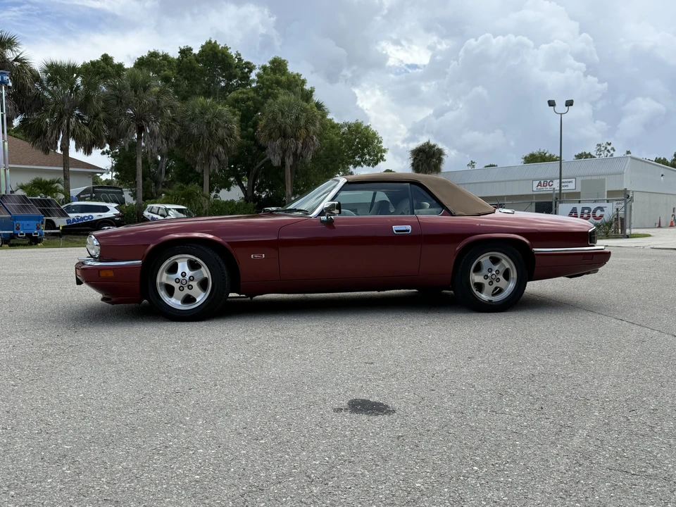 1995 Jaguar XJS Convertible - Image 6 of 31