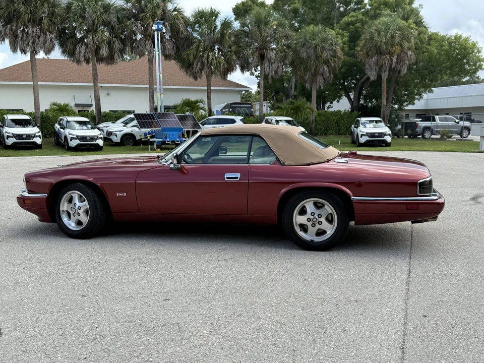 1995 Jaguar XJS Convertible - Image 8 of 31