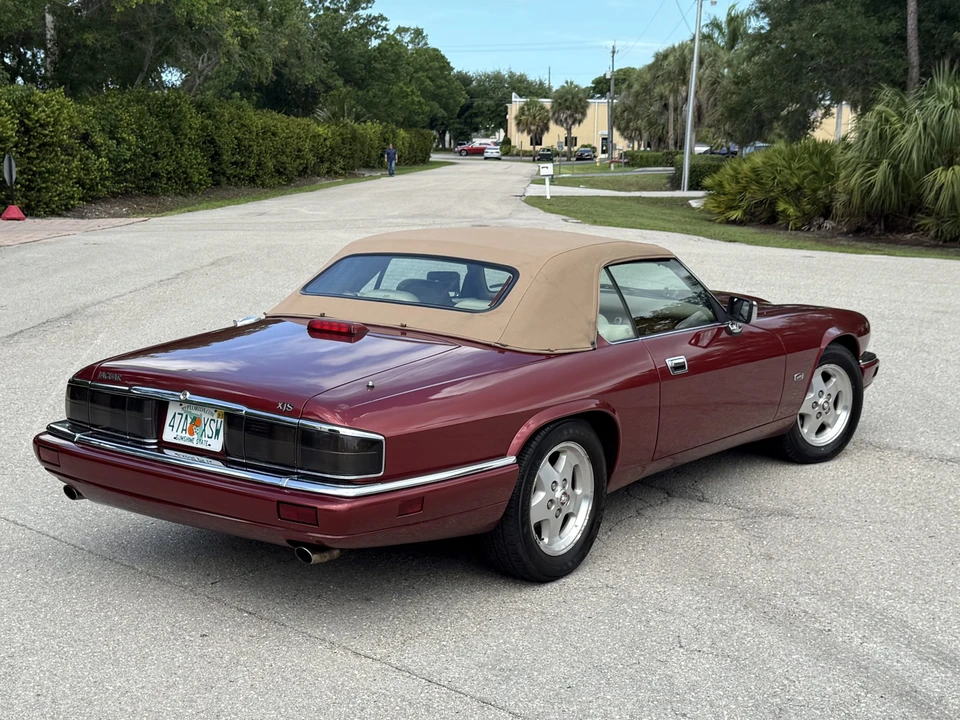 1995 Jaguar XJS Convertible - Image 19 of 31