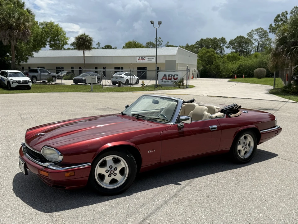 1995 Jaguar XJS Convertible - Image 2 of 31