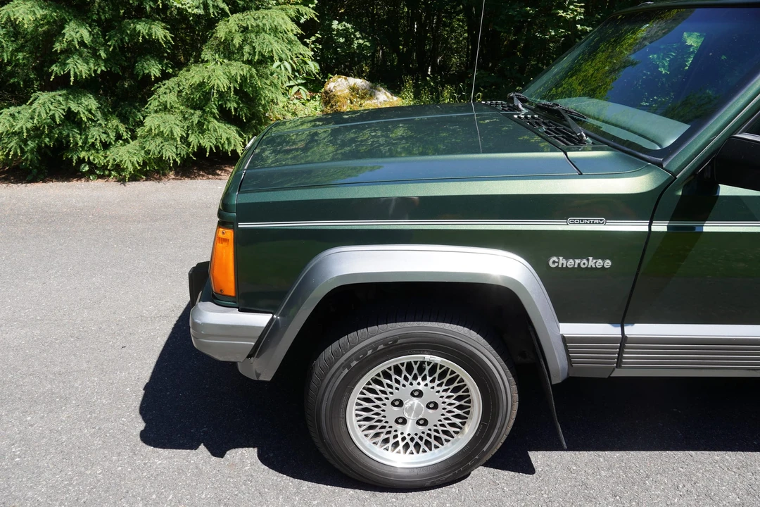 1996 Jeep XJ Cherokee - Image 28 of 31