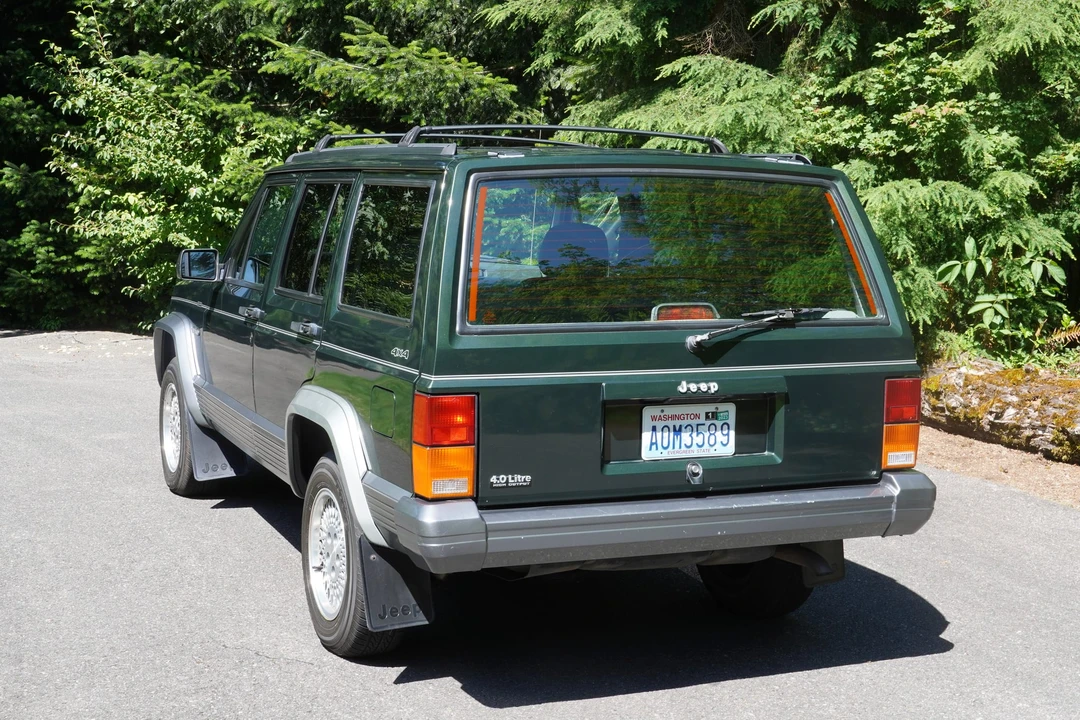 1996 Jeep XJ Cherokee - Image 24 of 31