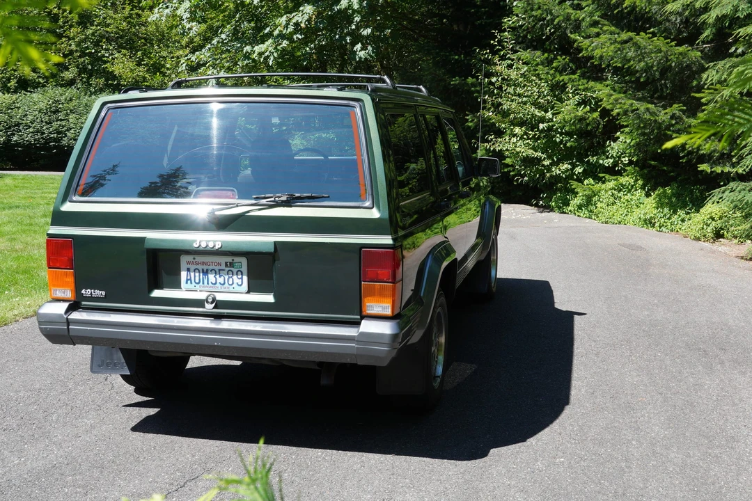 1996 Jeep XJ Cherokee - Image 18 of 31