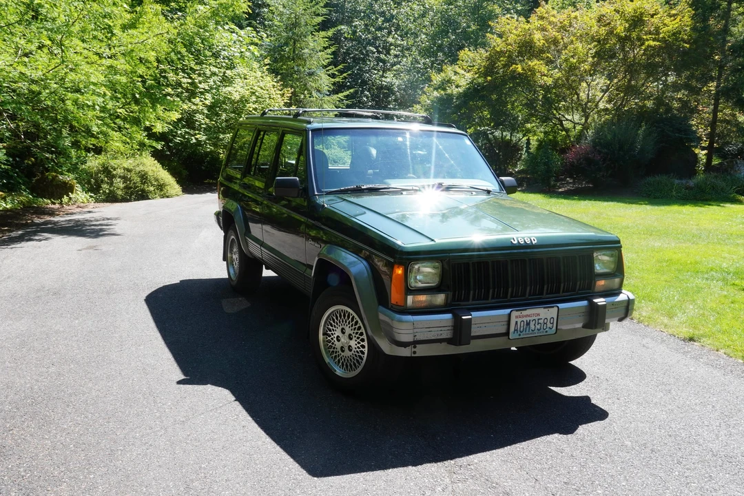 1996 Jeep XJ Cherokee - Image 10 of 31