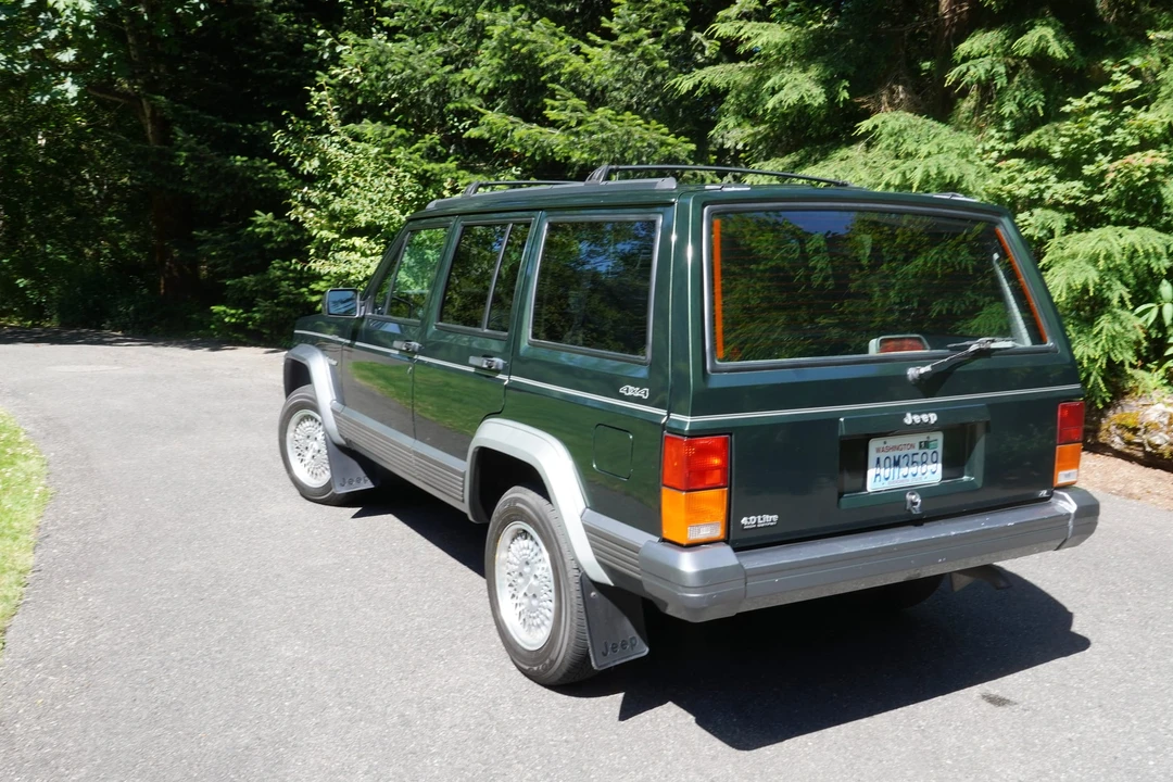 1996 Jeep XJ Cherokee - Image 22 of 31