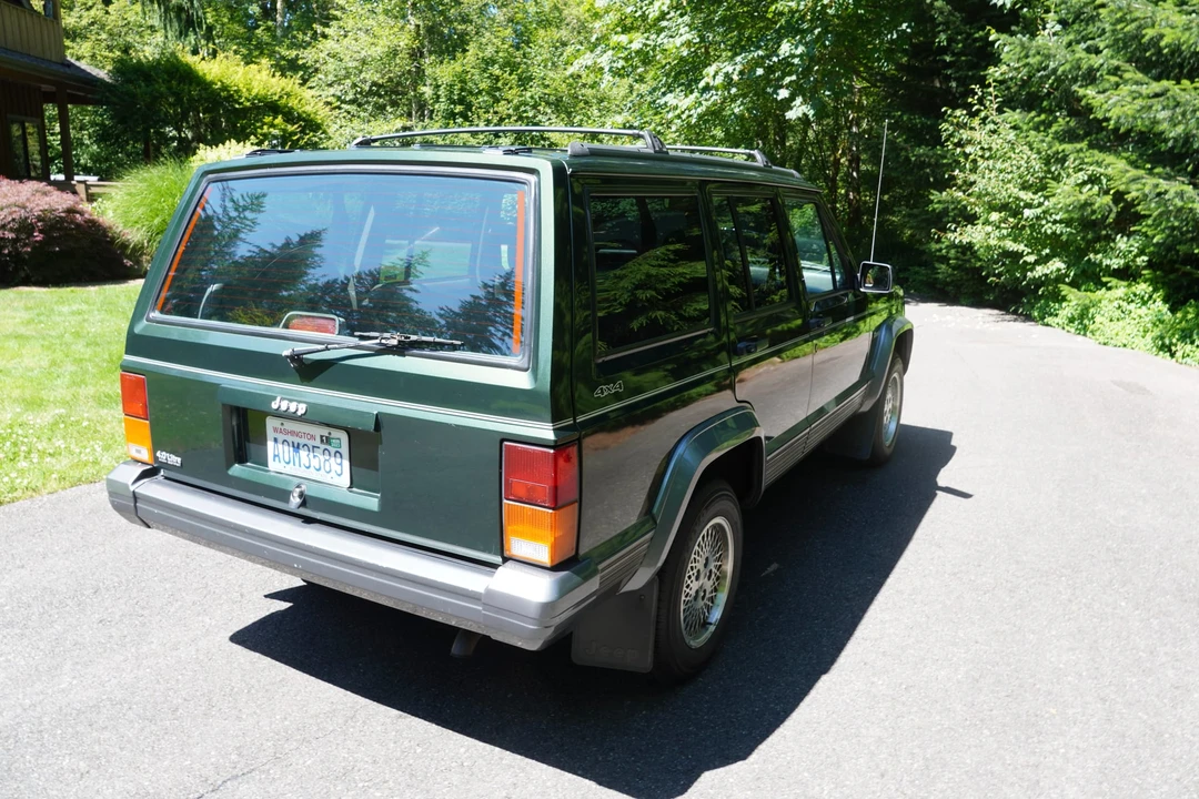 1996 Jeep XJ Cherokee - Image 16 of 31