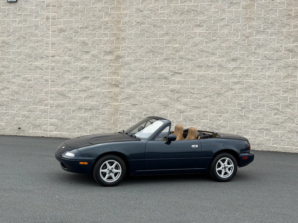 1996 Mazda NA MX-5 Miata - Image 3 of 31