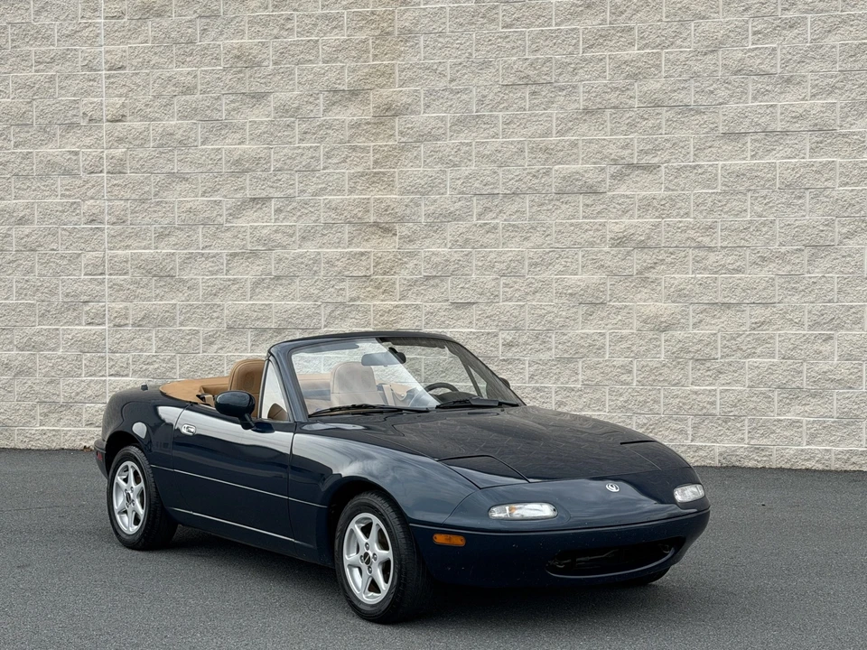 1996 Mazda NA MX-5 Miata - Image 26 of 31