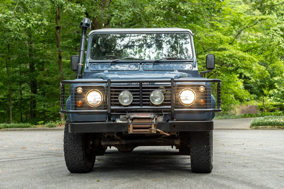 1997 Land Rover Defender 110 - Image 10 of 31