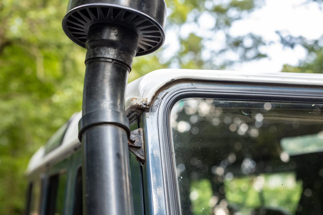 1997 Land Rover Defender 110 - Image 30 of 31