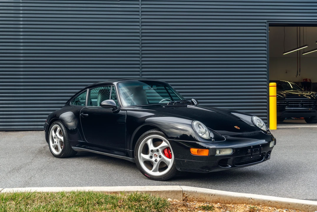 1997 Porsche 993 Carrera 4S - Image 12 of 31