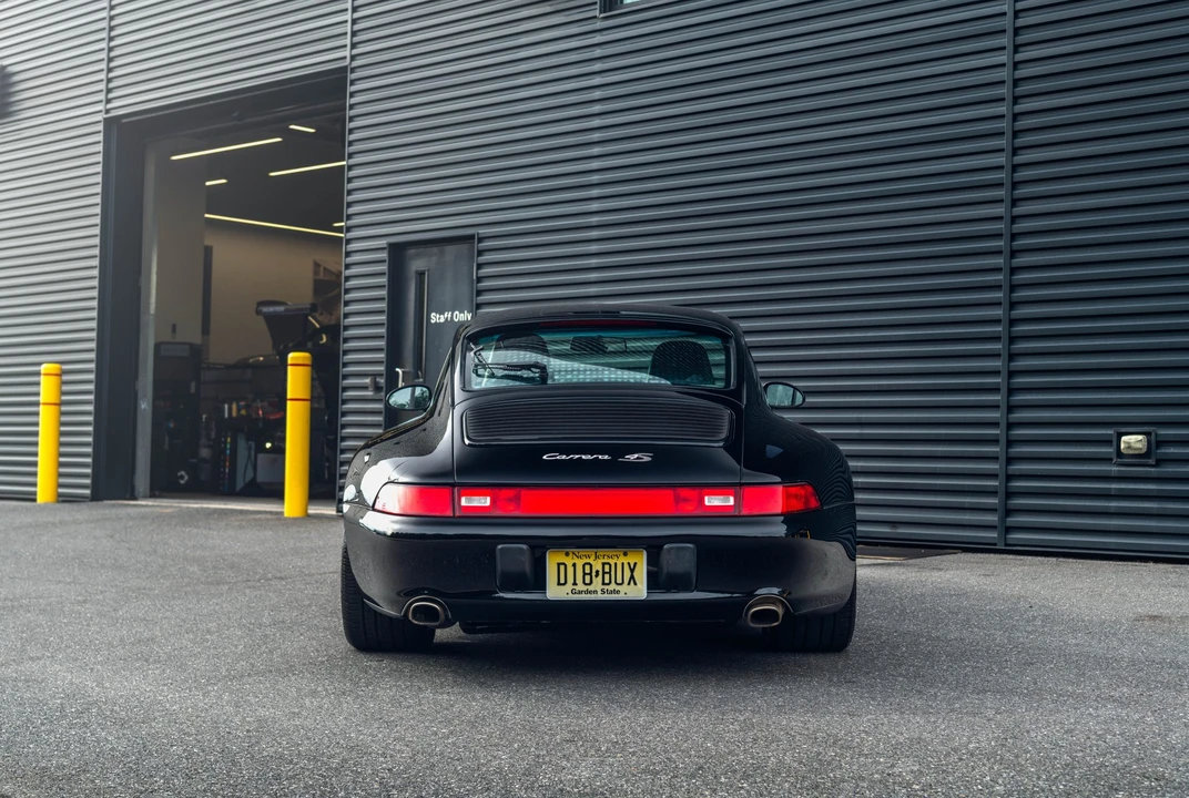 1997 Porsche 993 Carrera 4S - Image 23 of 31