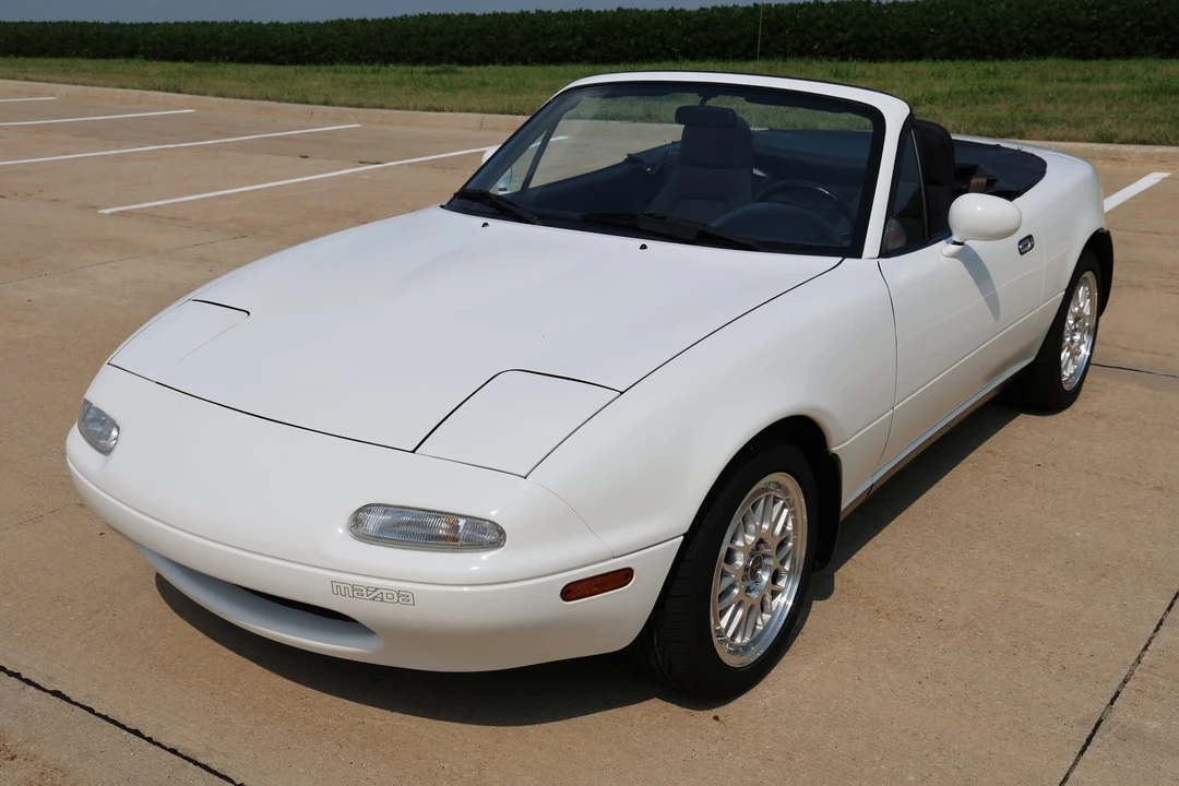 1990 Mazda NA MX-5 Miata - Image 13 of 31