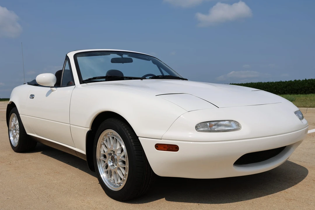 1990 Mazda NA MX-5 Miata - Image 6 of 31