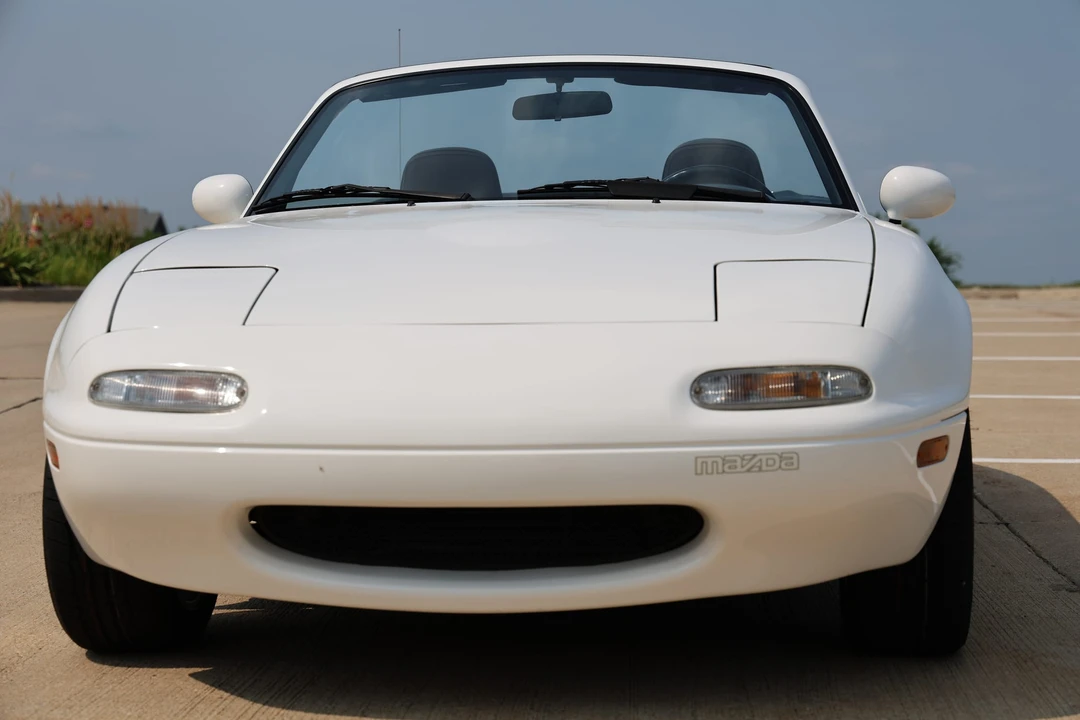 1990 Mazda NA MX-5 Miata - Image 11 of 31