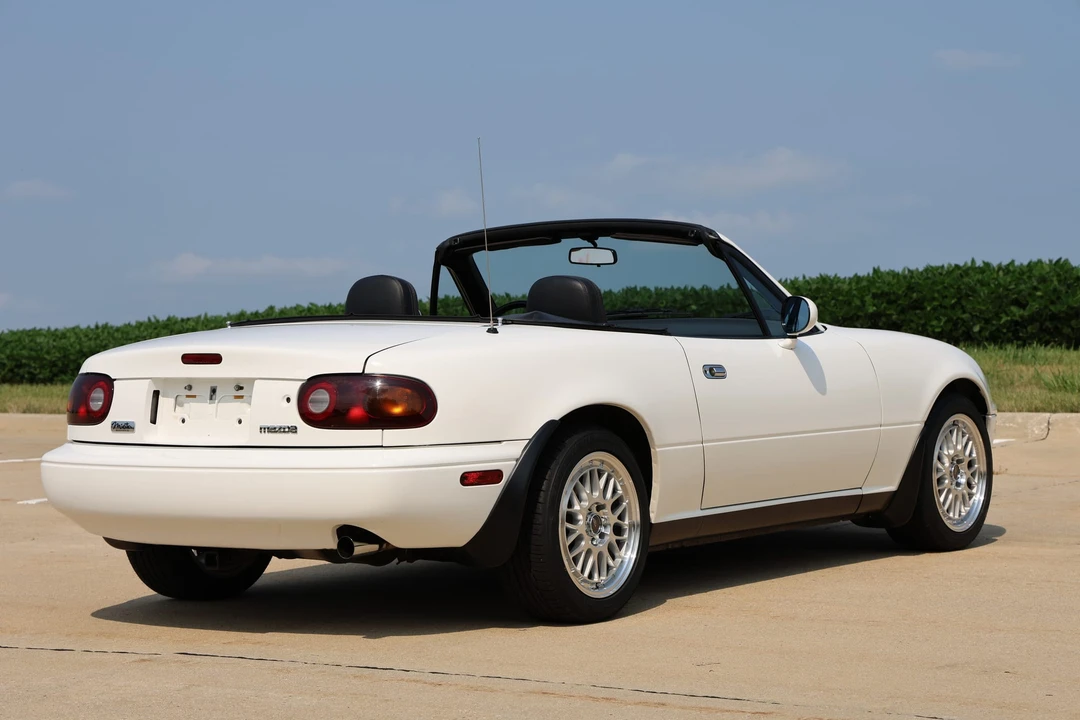 1990 Mazda NA MX-5 Miata - Image 27 of 31