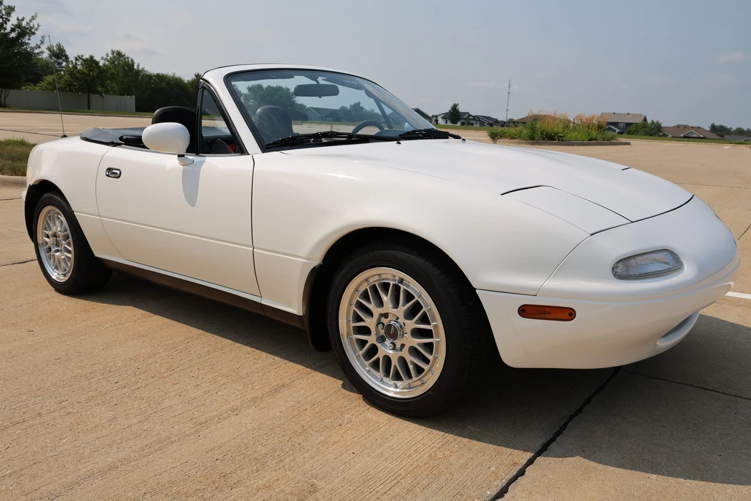 1990 Mazda NA MX-5 Miata - Image 5 of 31