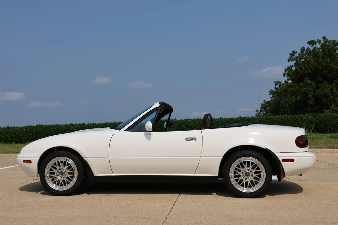 1990 Mazda NA MX-5 Miata - Image 20 of 31
