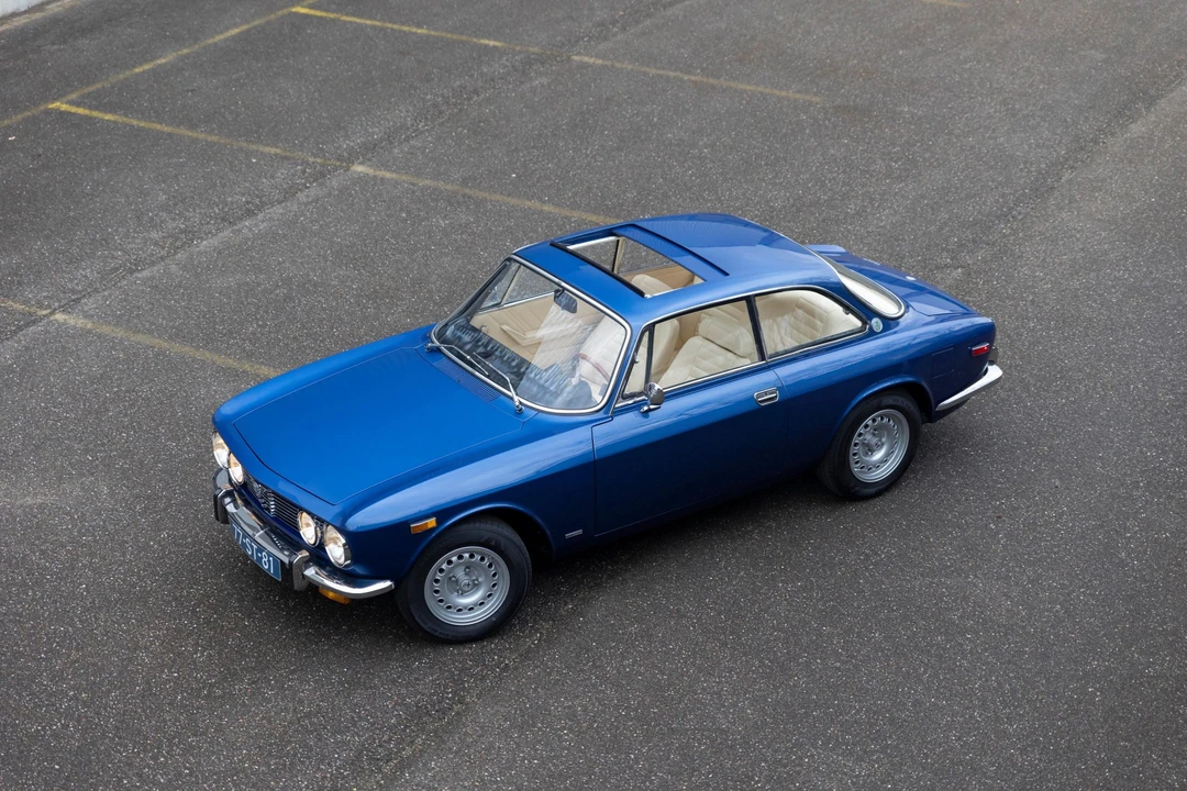 Alfa Romeo 2000 GT Veloce - Image 23 of 31