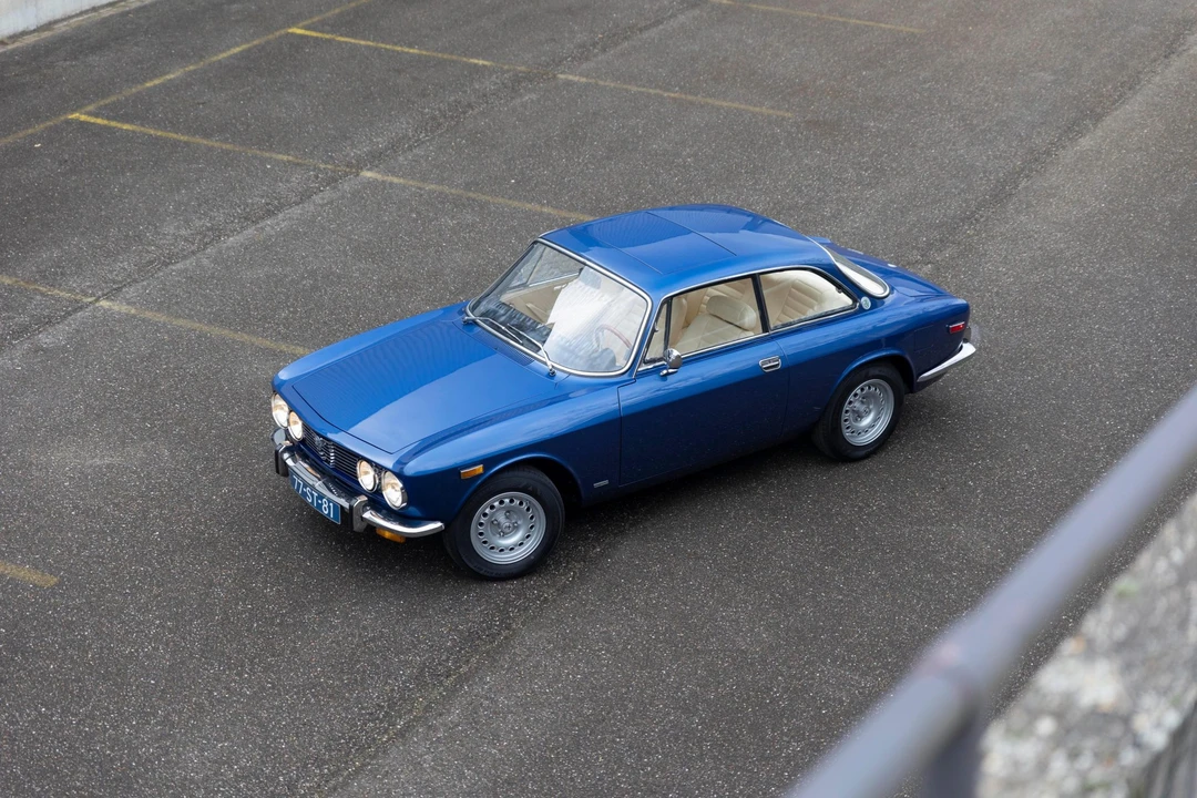 Alfa Romeo 2000 GT Veloce - Image 3 of 31