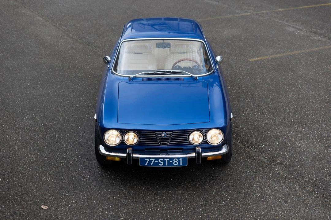 Alfa Romeo 2000 GT Veloce - Image 5 of 31