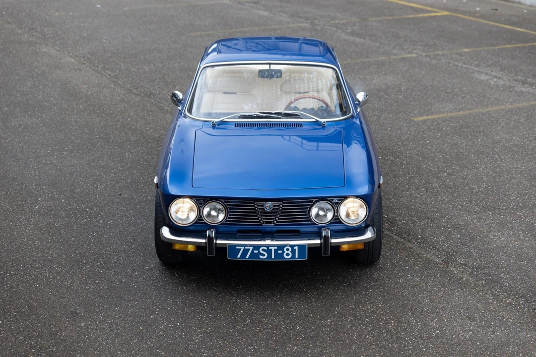 Alfa Romeo 2000 GT Veloce - Image 7 of 31