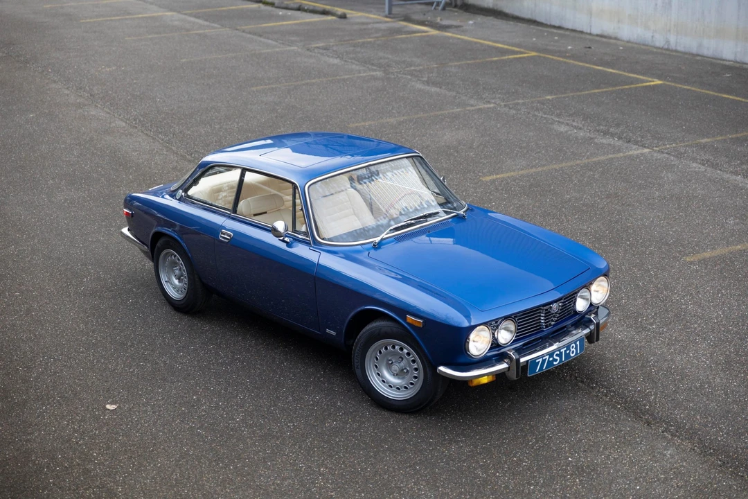 Alfa Romeo 2000 GT Veloce - Image 15 of 31