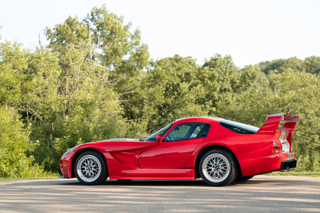 2001 Dodge Viper GTS 2nd Gen - Image 29 of 31