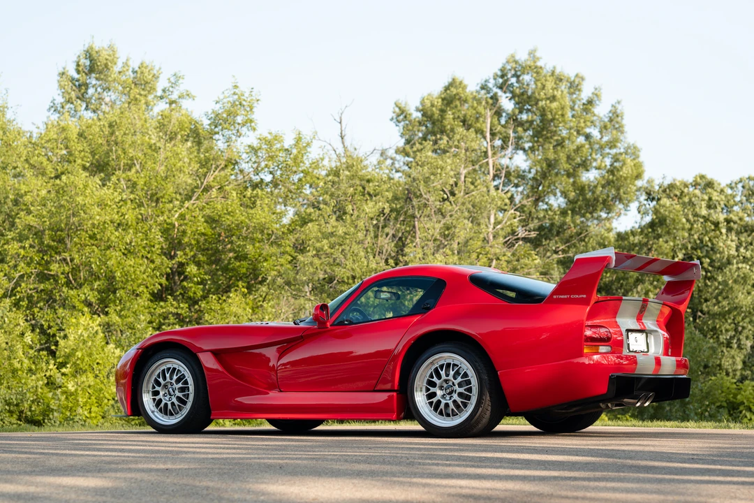 2001 Dodge Viper GTS 2nd Gen - Image 27 of 31