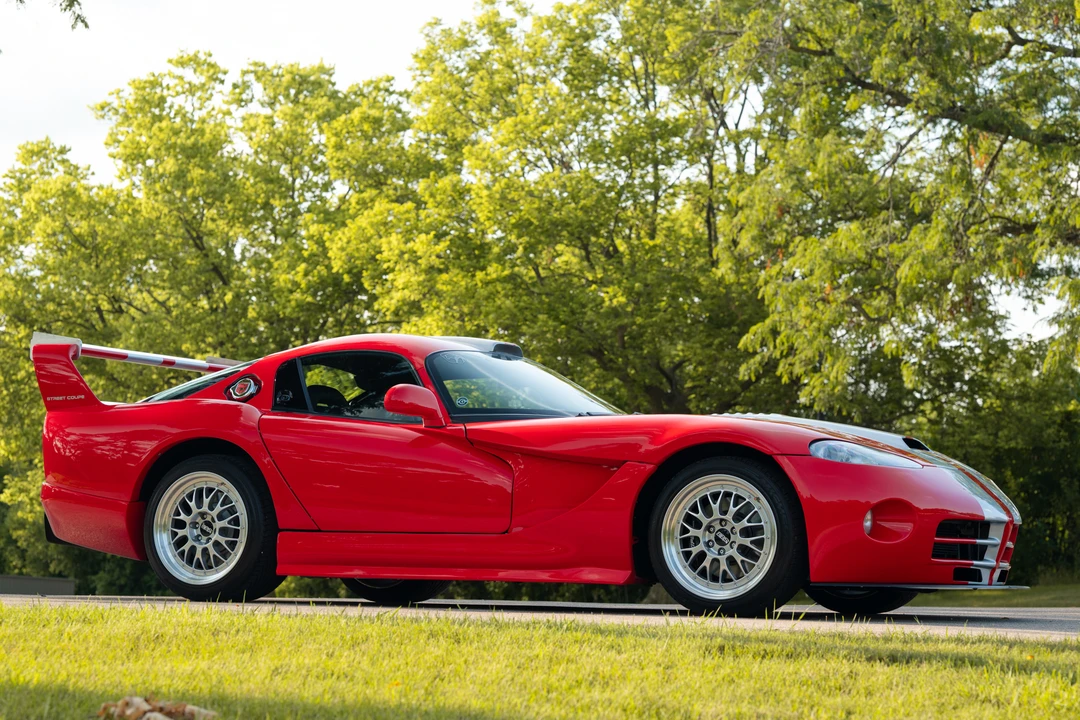 2001 Dodge Viper GTS 2nd Gen - Image 10 of 31
