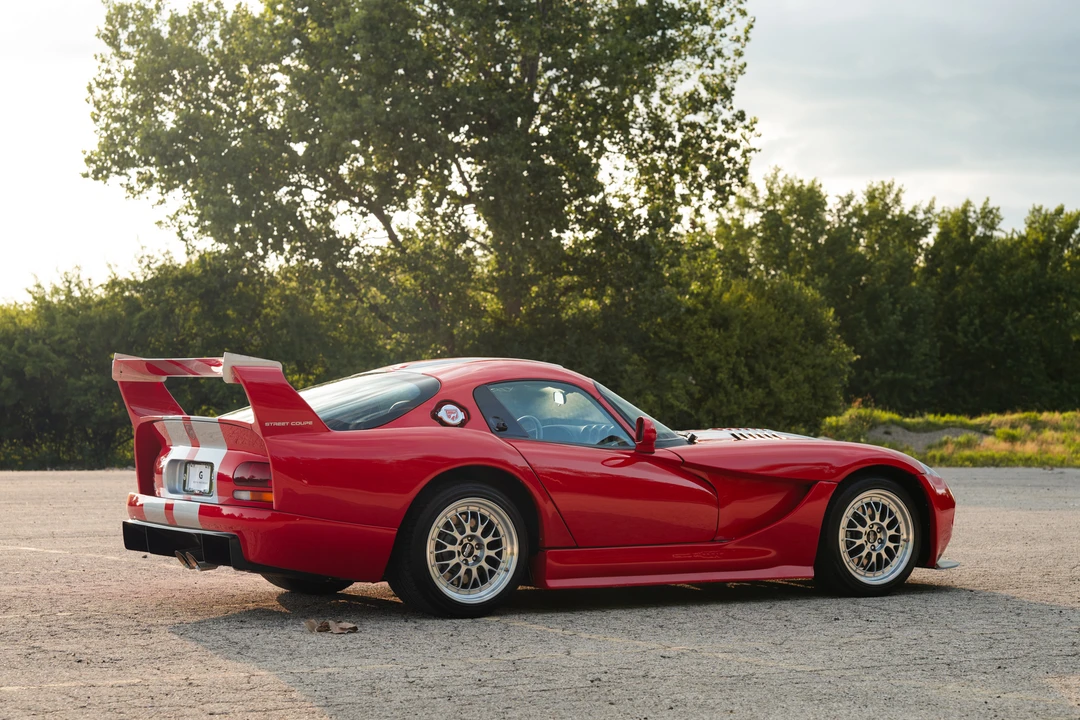 2001 Dodge Viper GTS 2nd Gen - Image 14 of 31