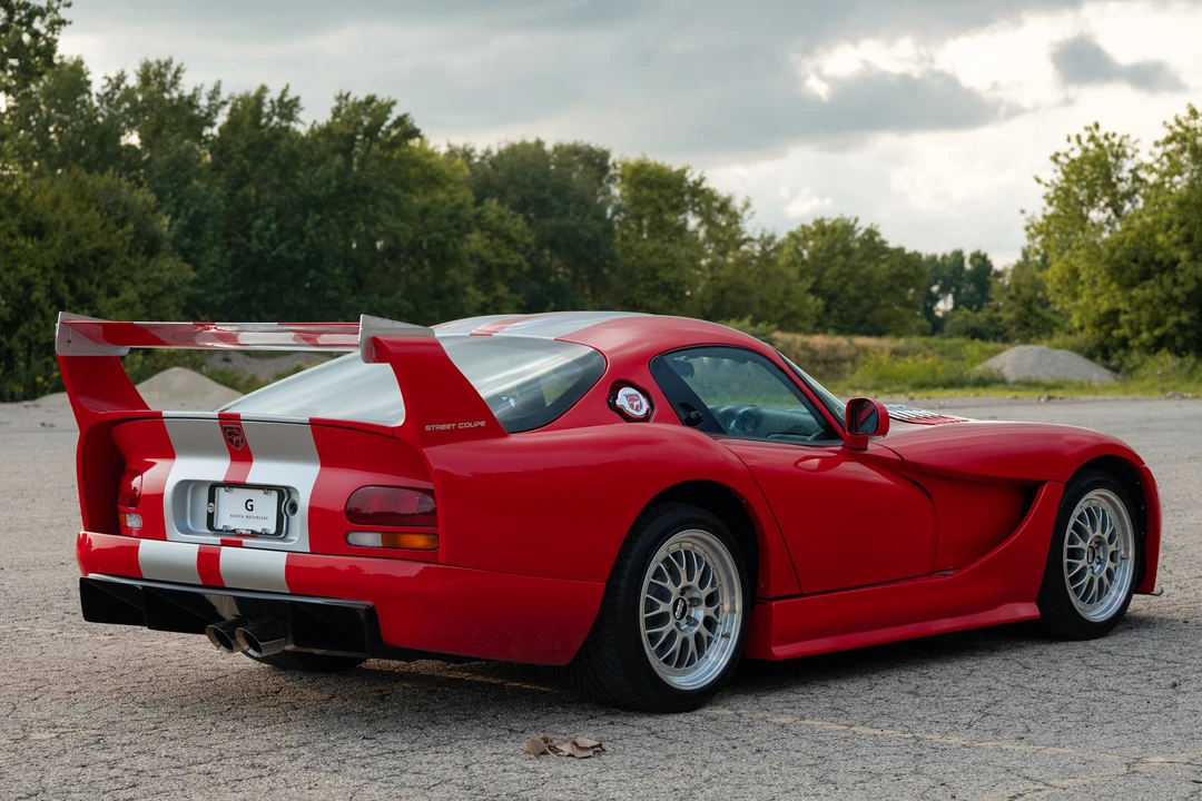 2001 Dodge Viper GTS 2nd Gen - Image 17 of 31