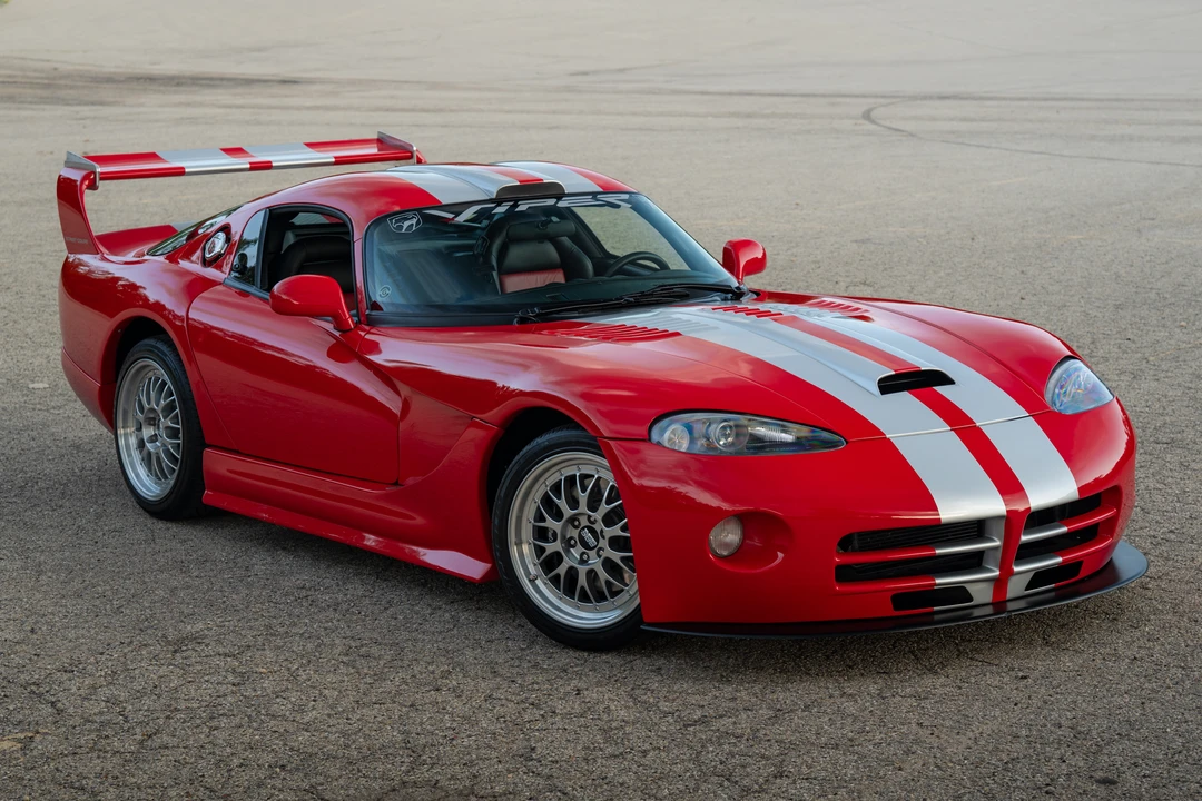 2001 Dodge Viper GTS 2nd Gen - Image 8 of 31