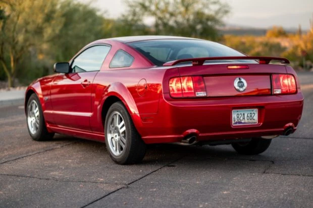 2005 Ford S197 Mustang - Image 2 of 8