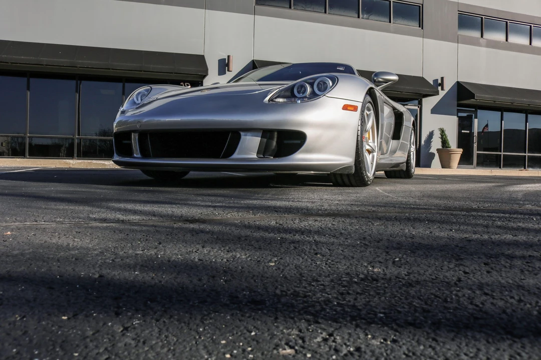 2005 Porsche Carrera GT - Image 3 of 31